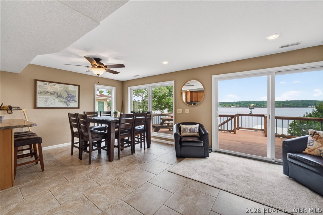 1232 Parkers Point
