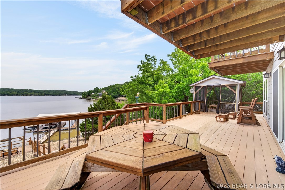 1232 Parkers Point