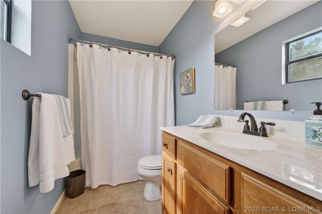 1232 Parkers Point
