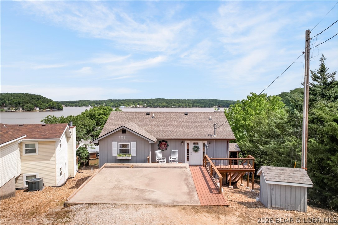 1232 Parkers Point