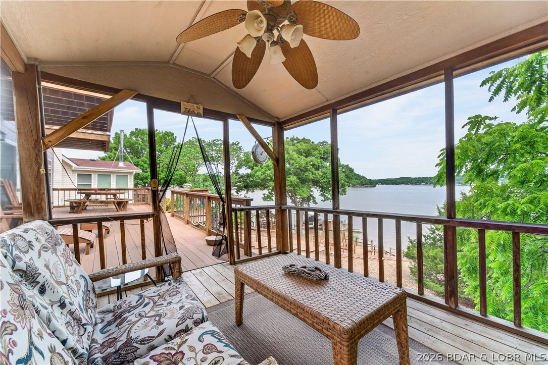 1232 Parkers Point