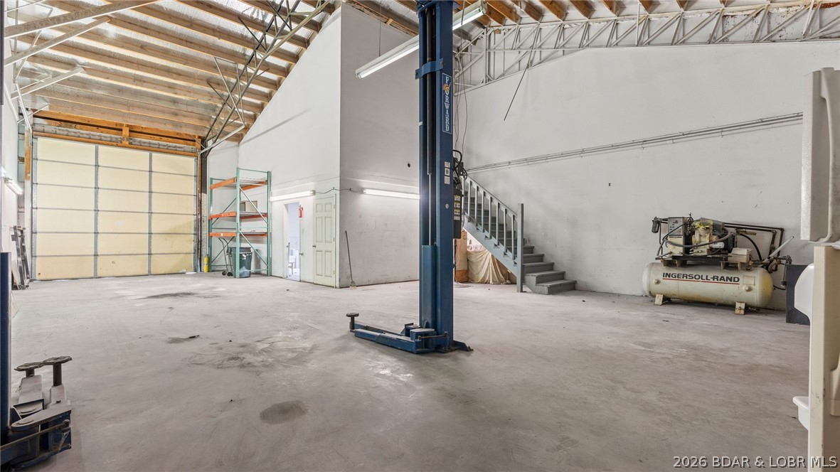 256 Outer Drive