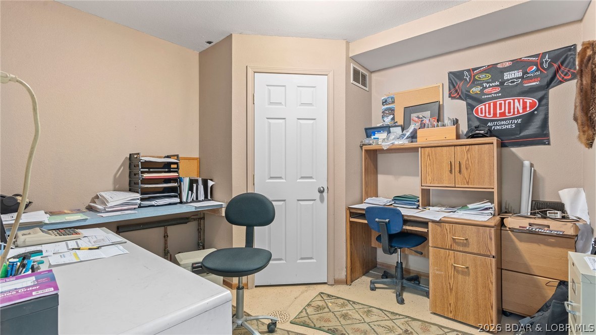 256 Outer Drive