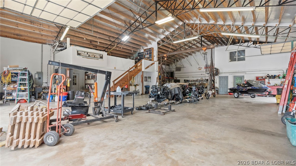 256 Outer Drive
