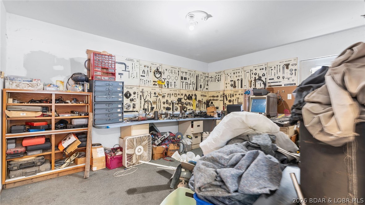 256 Outer Drive