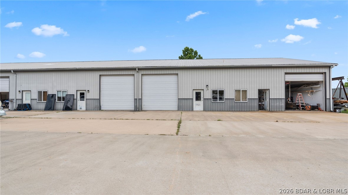 256 Outer Drive
