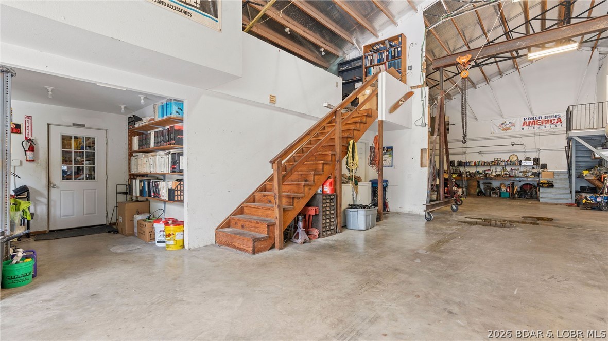 256 Outer Drive