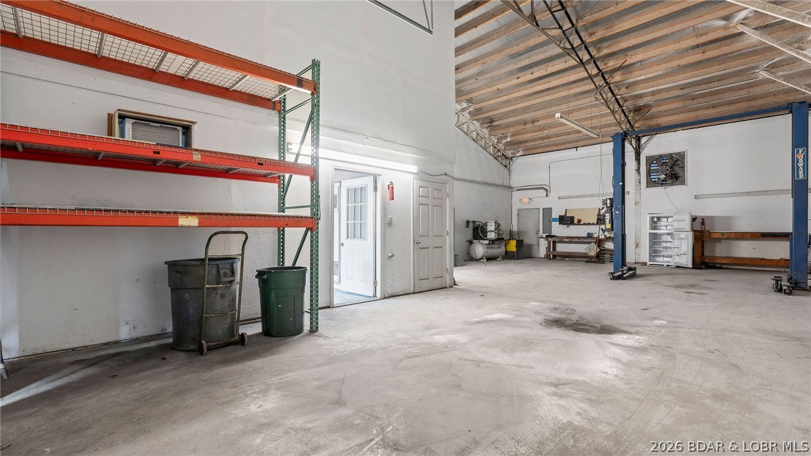 256 Outer Drive