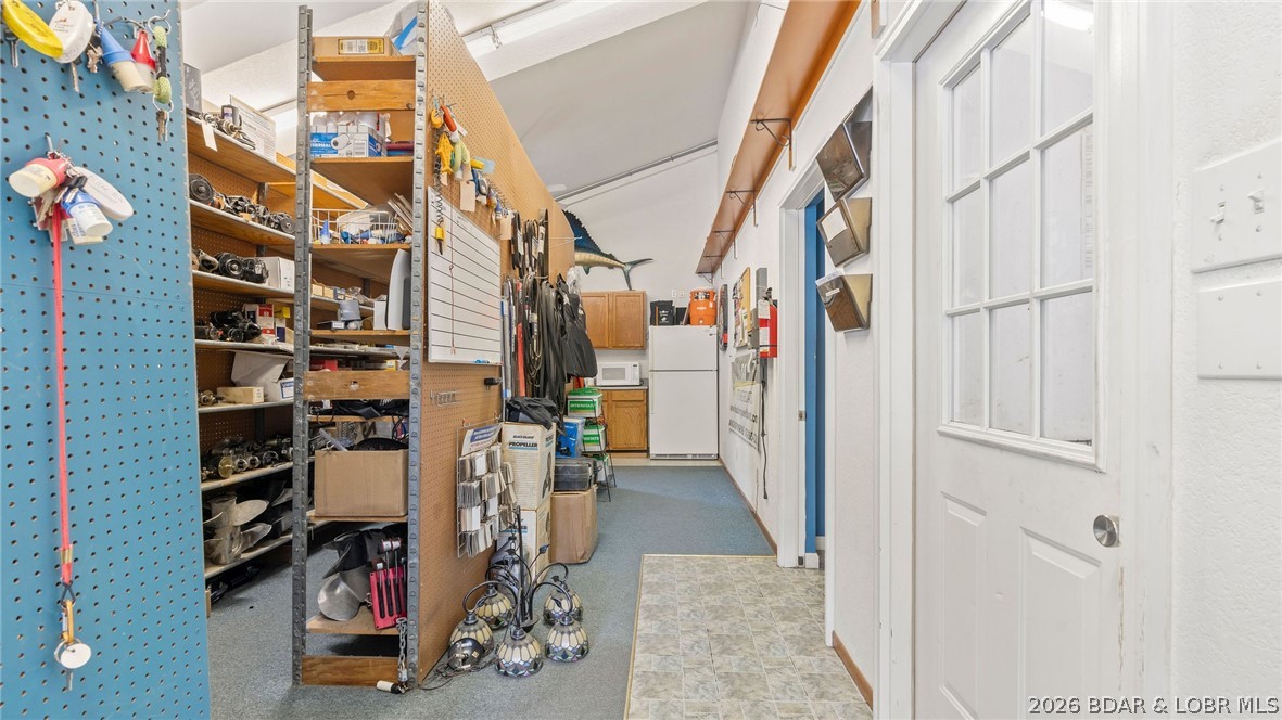 256 Outer Drive