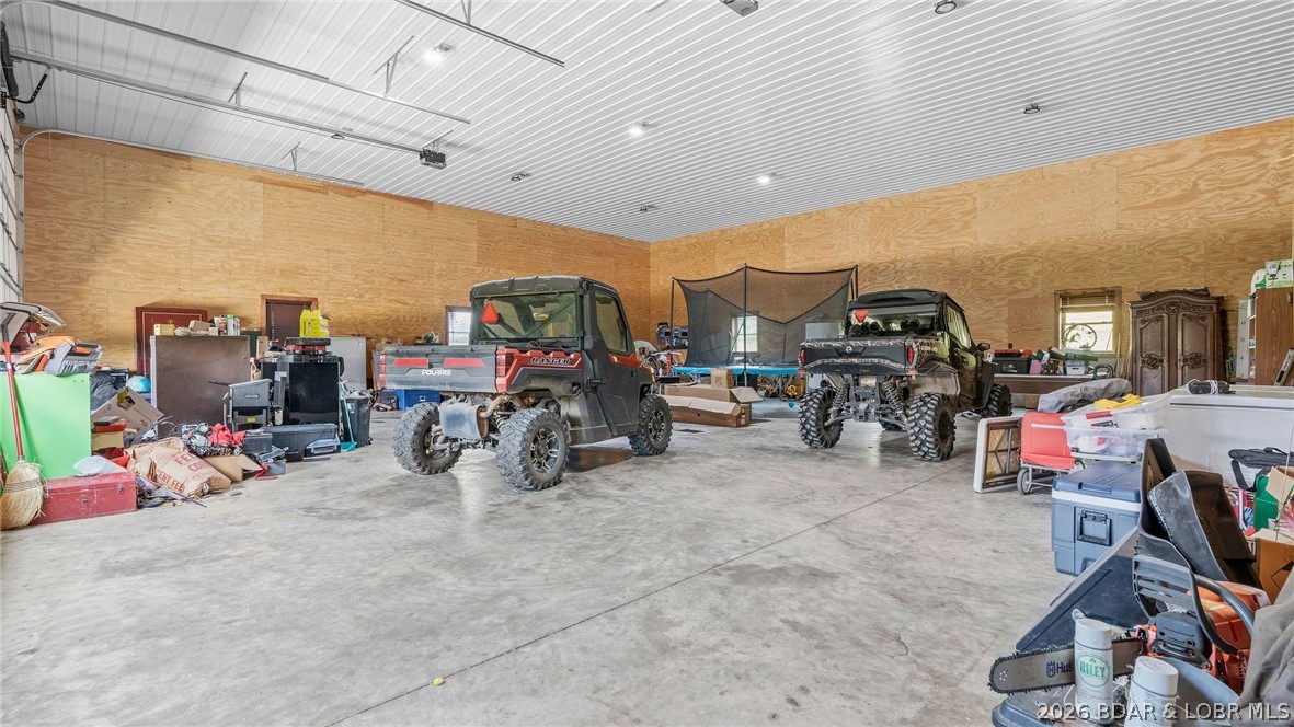 1805 HWY 52