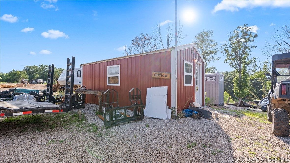 39 Midway Road