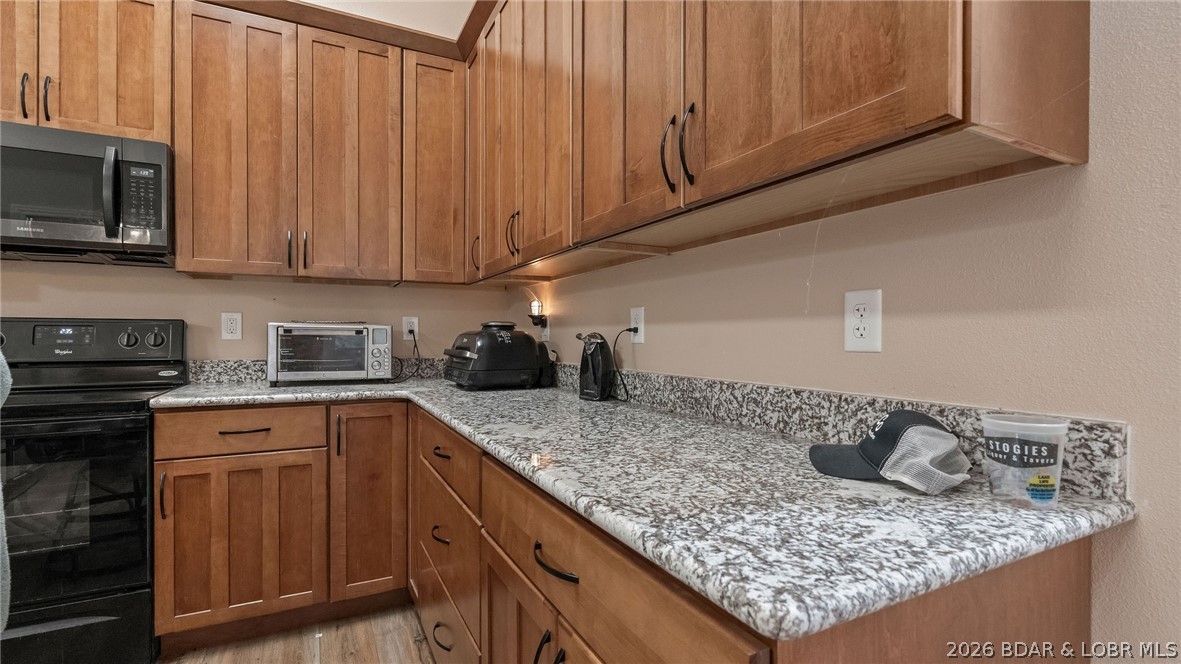 835 Greenview Drive