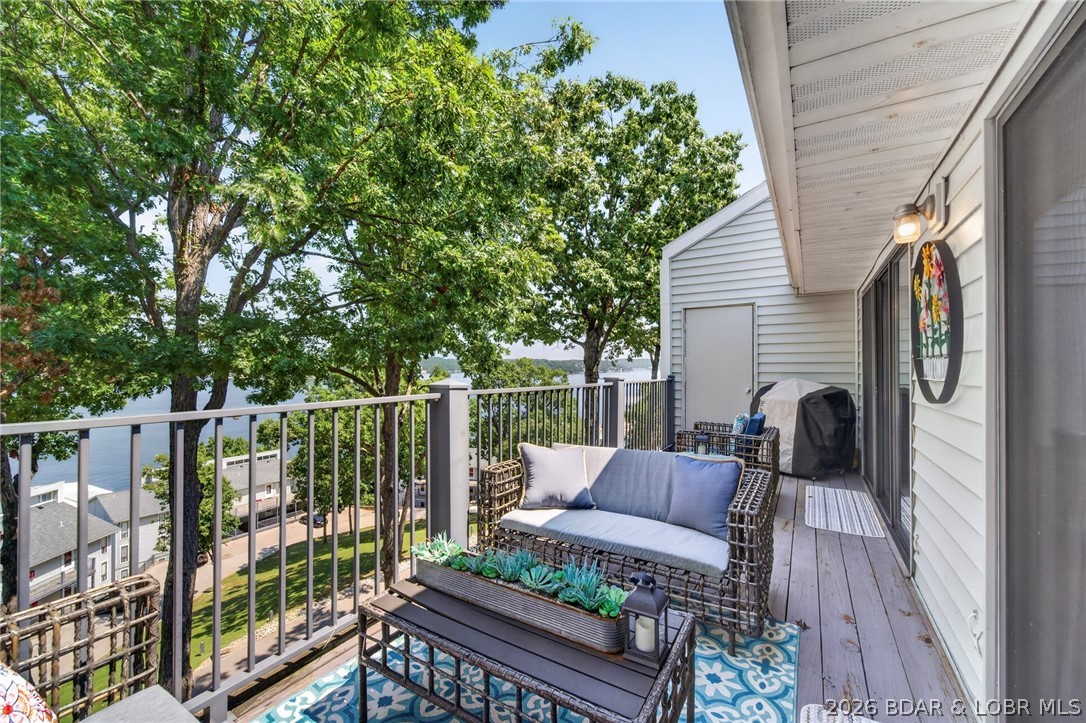 251 Maple Road 3B