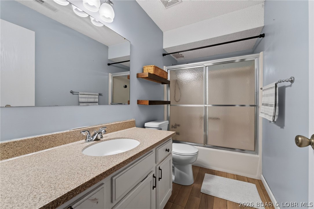 251 Maple Road 3B