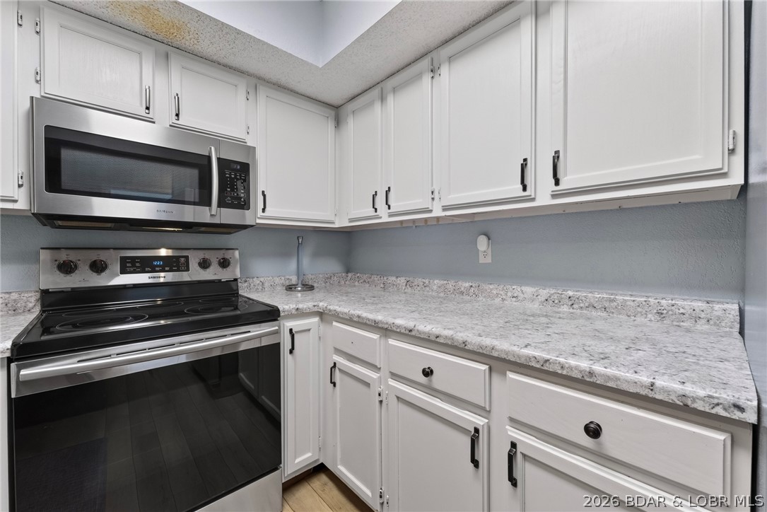 251 Maple Road 3B