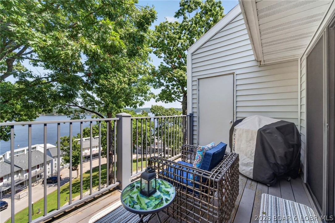251 Maple Road 3B