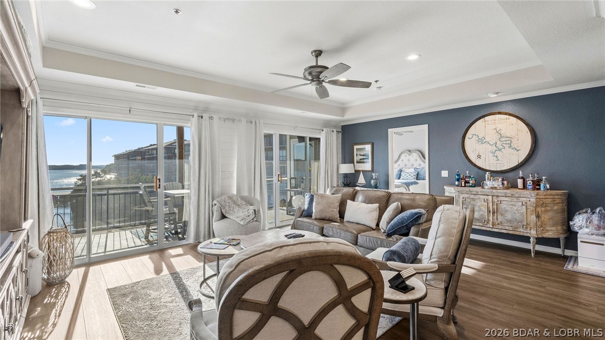 142 Palisades Condo Drive E 2A