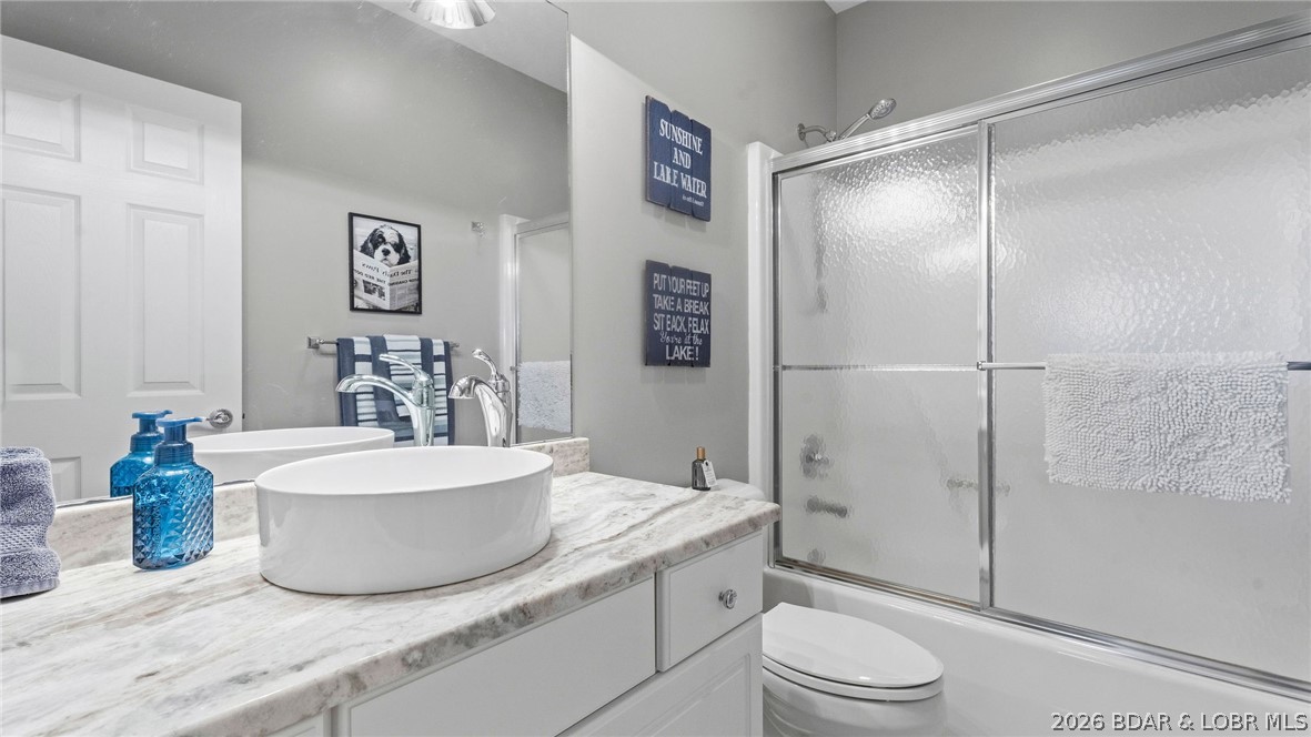 142 Palisades Condo Drive E 2A