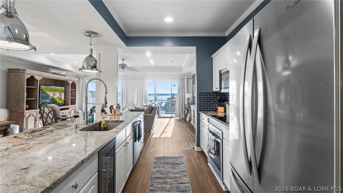 142 Palisades Condo Drive E 2A