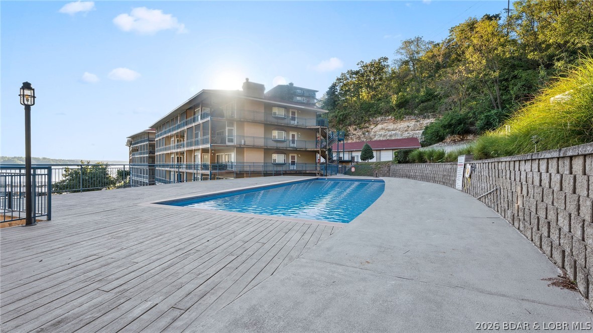 142 Palisades Condo Drive E 2A