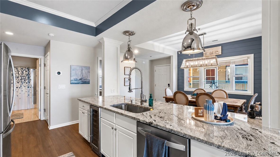 142 Palisades Condo Drive E 2A