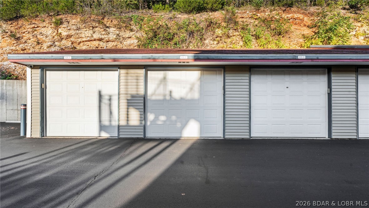 142 Palisades Condo Drive E 2A
