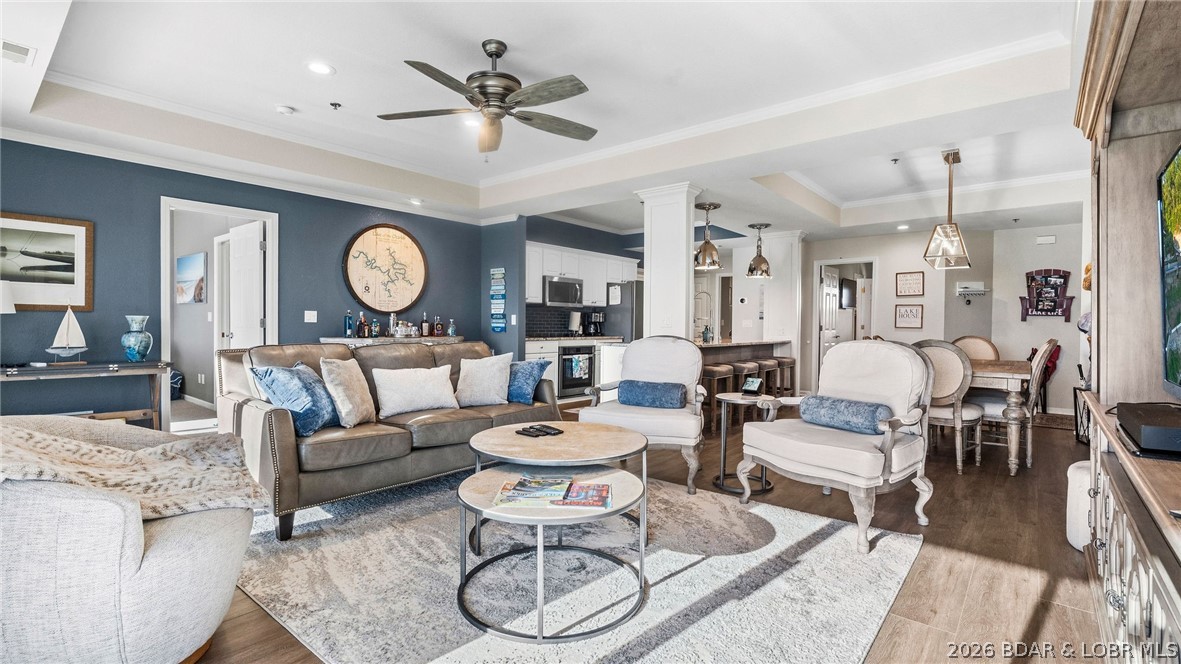 142 Palisades Condo Drive E 2A