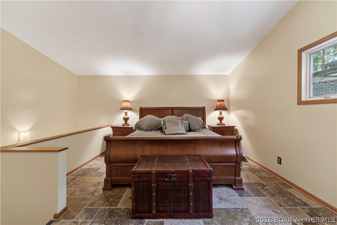 109 Hawk Circle