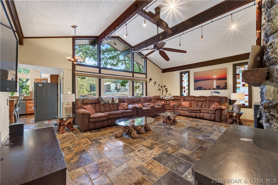 109 Hawk Circle