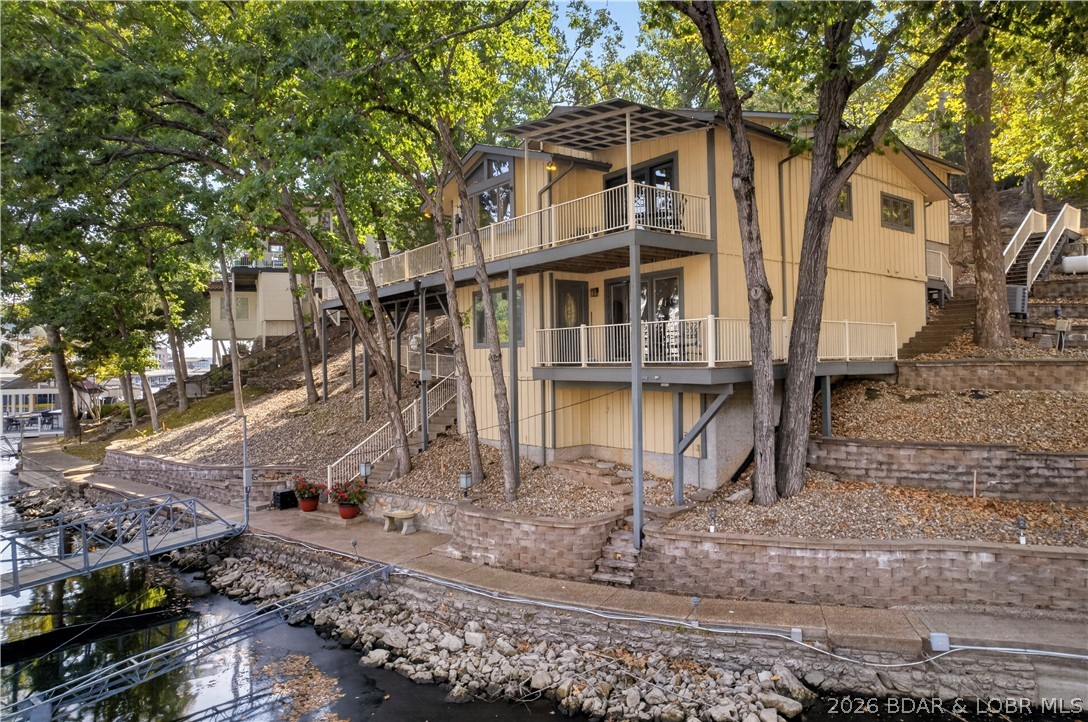 109 Hawk Circle