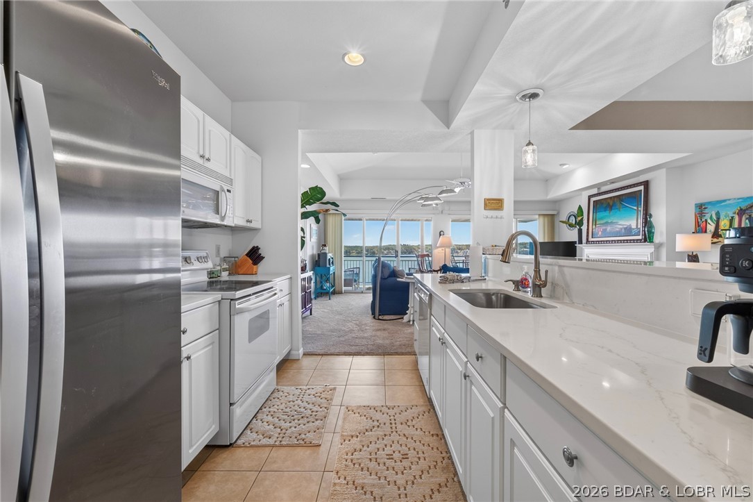 354 W. Palisades Condo Drive 4B