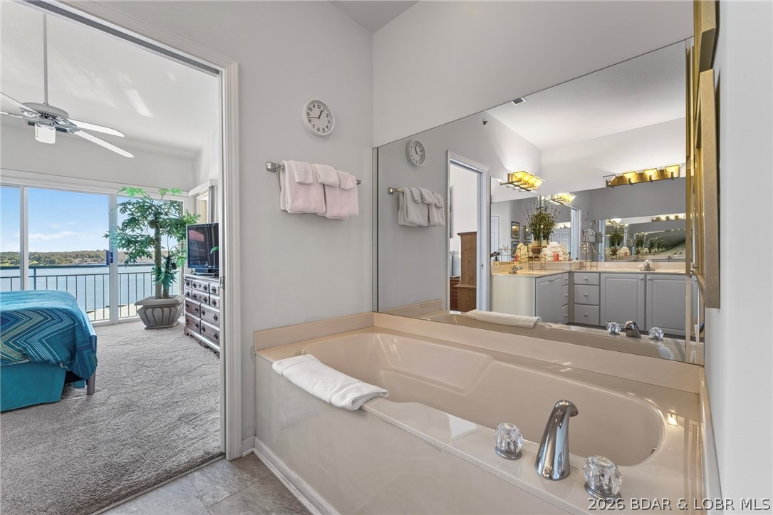 354 W. Palisades Condo Drive 4B