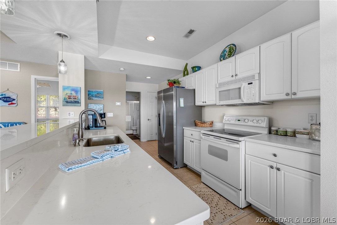 354 W. Palisades Condo Drive 4B
