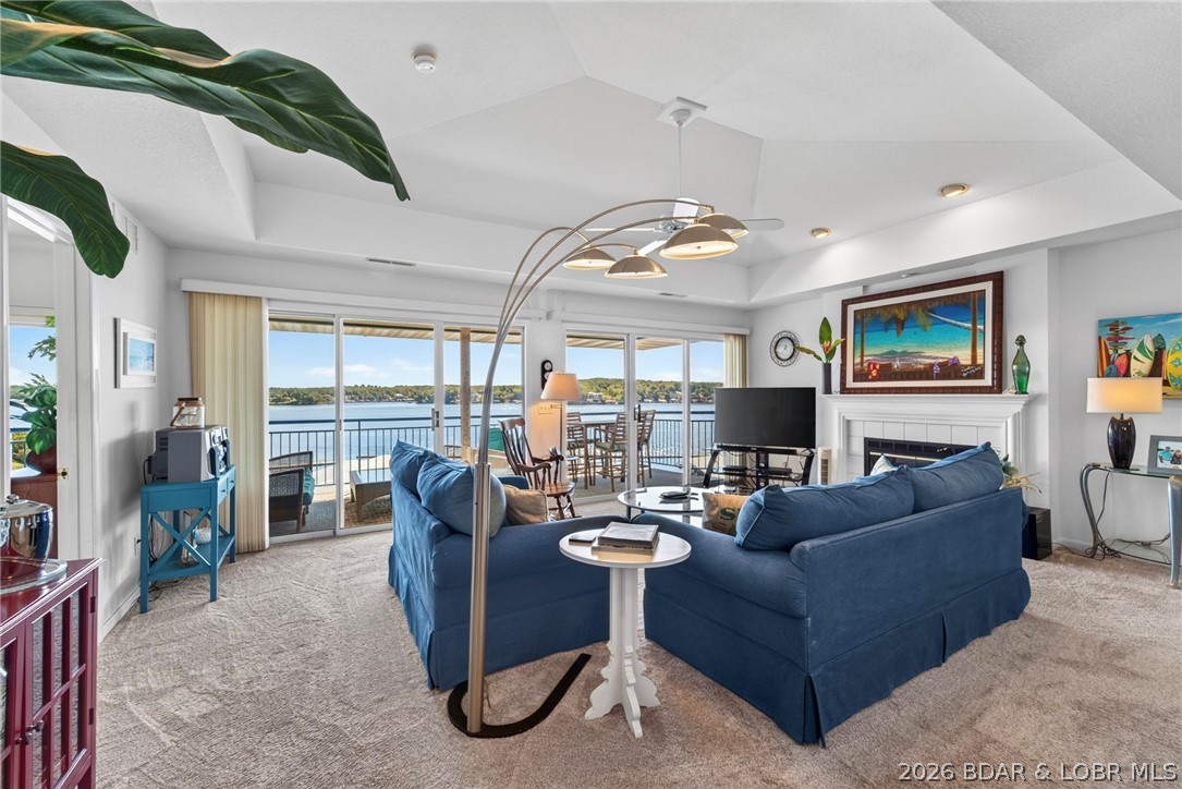 354 W. Palisades Condo Drive 4B