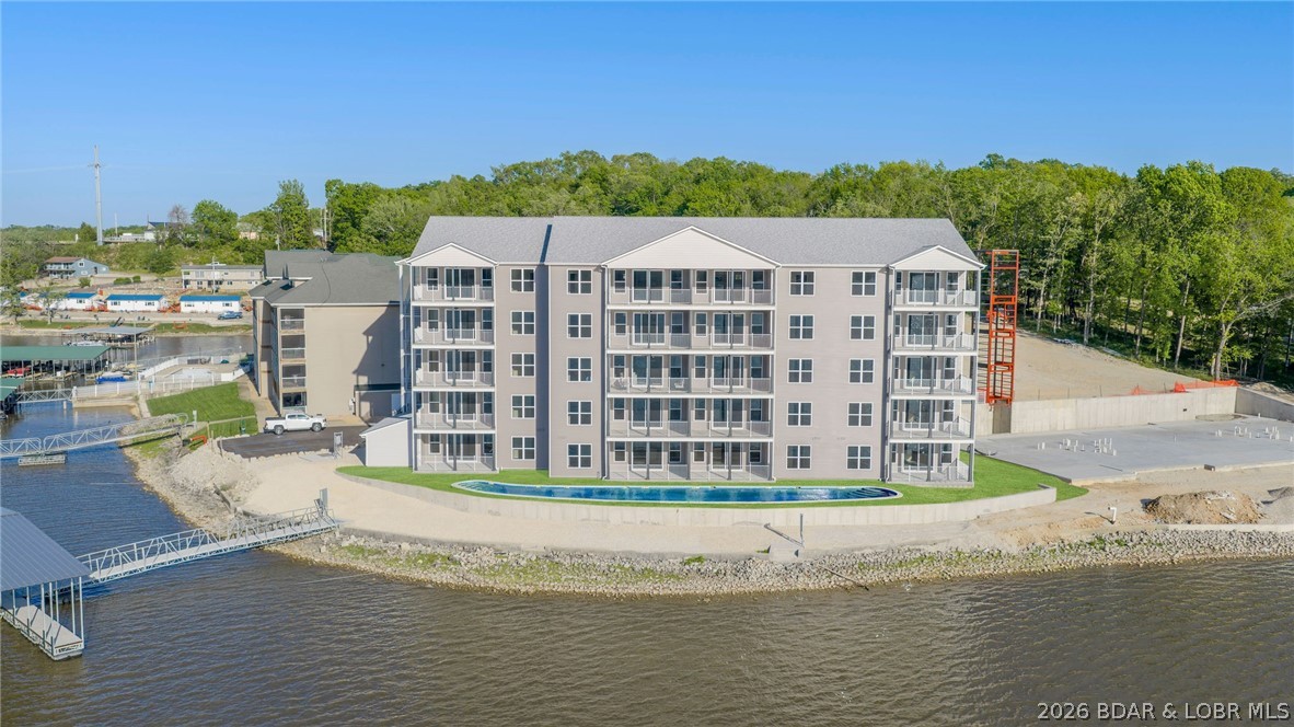 290 Plaza Beach Drive 2A