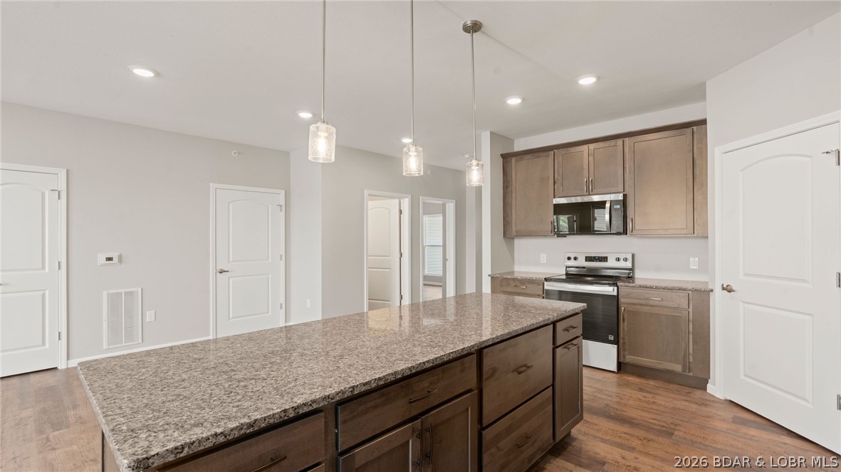 290 Plaza Beach Drive 4A