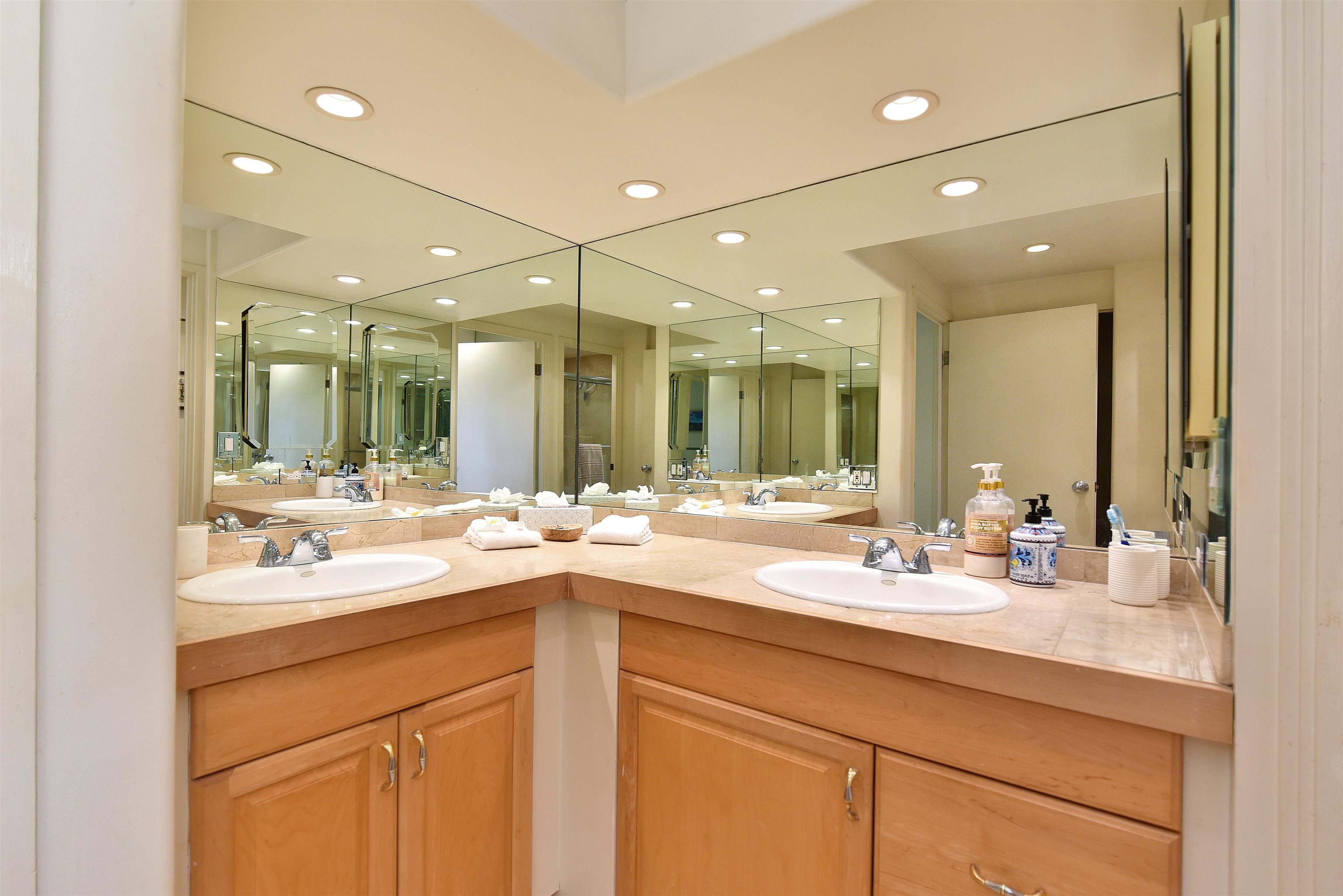 3875 Lower Honoapiilani Rd Unit: A-205