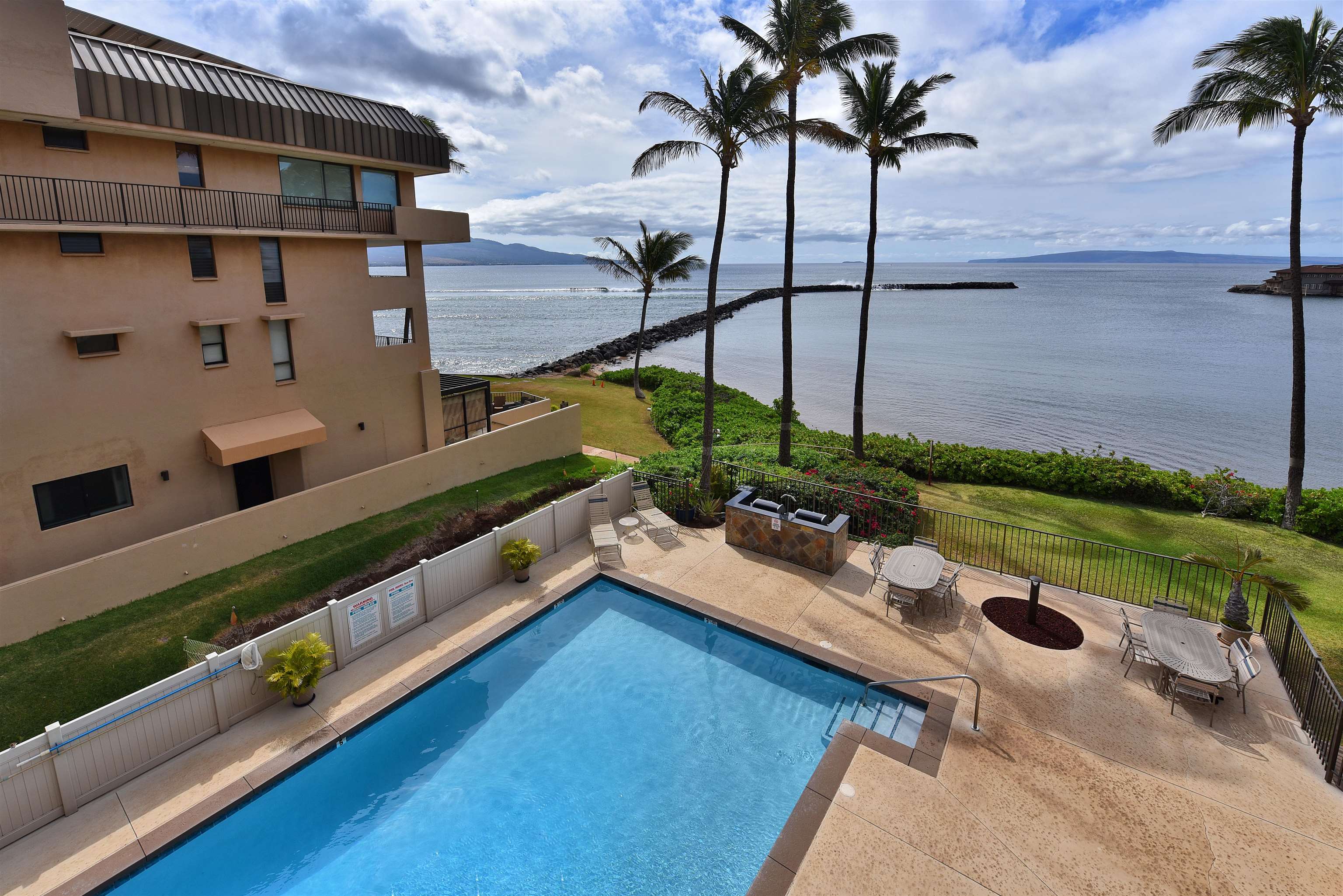 30 Hauoli St Unit: 304