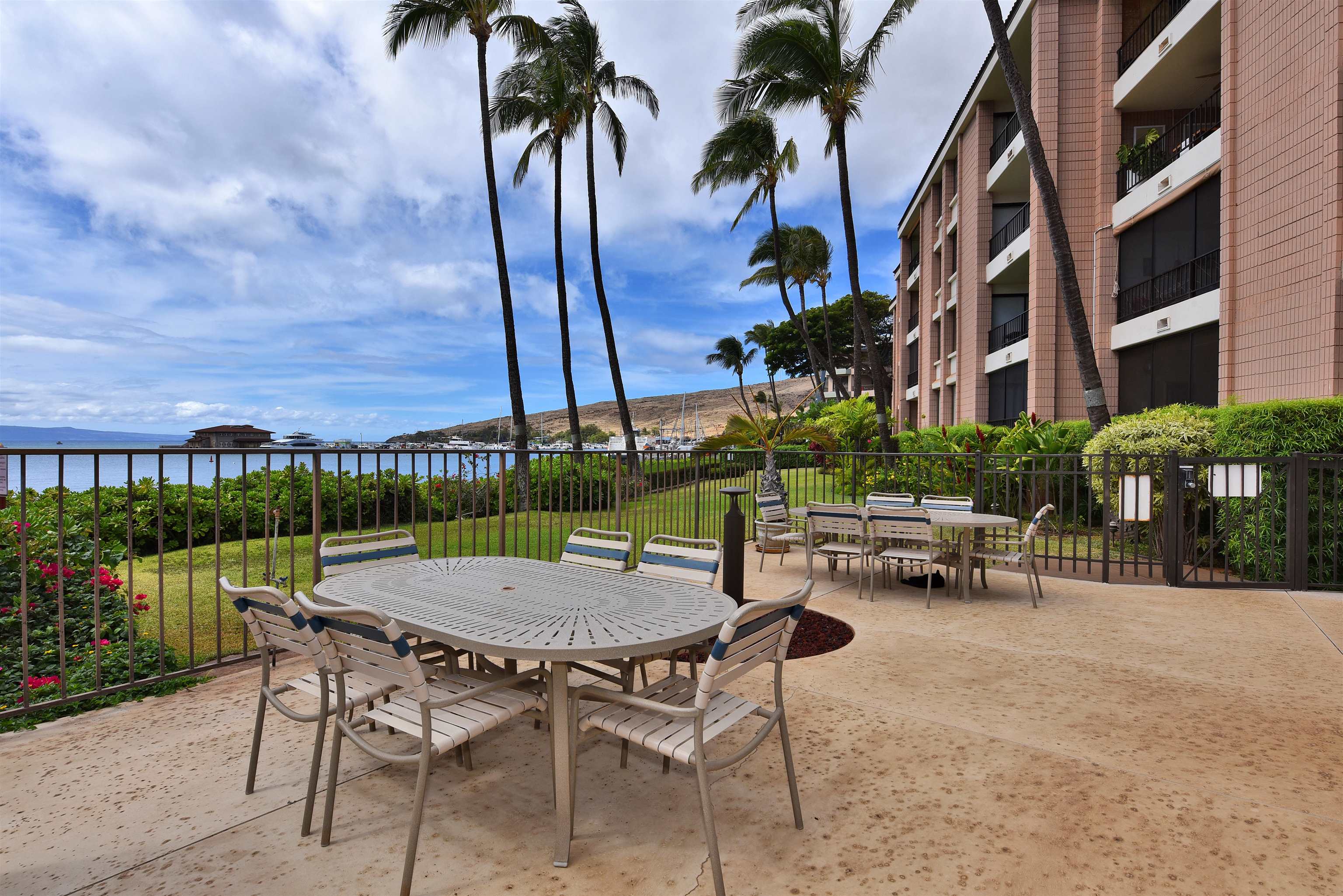 30 Hauoli St Unit: 304