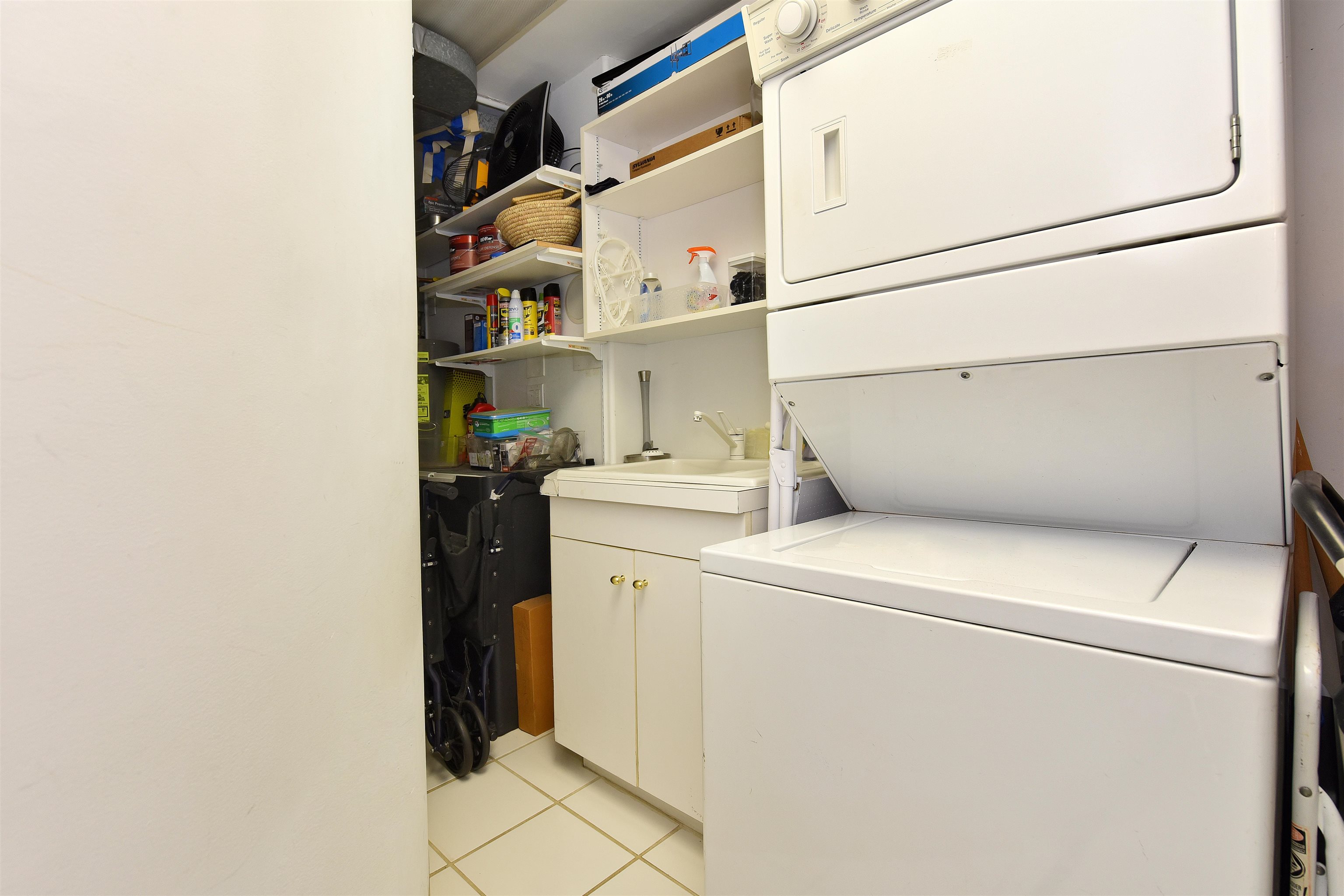 50 HAUOLI St Unit: 408