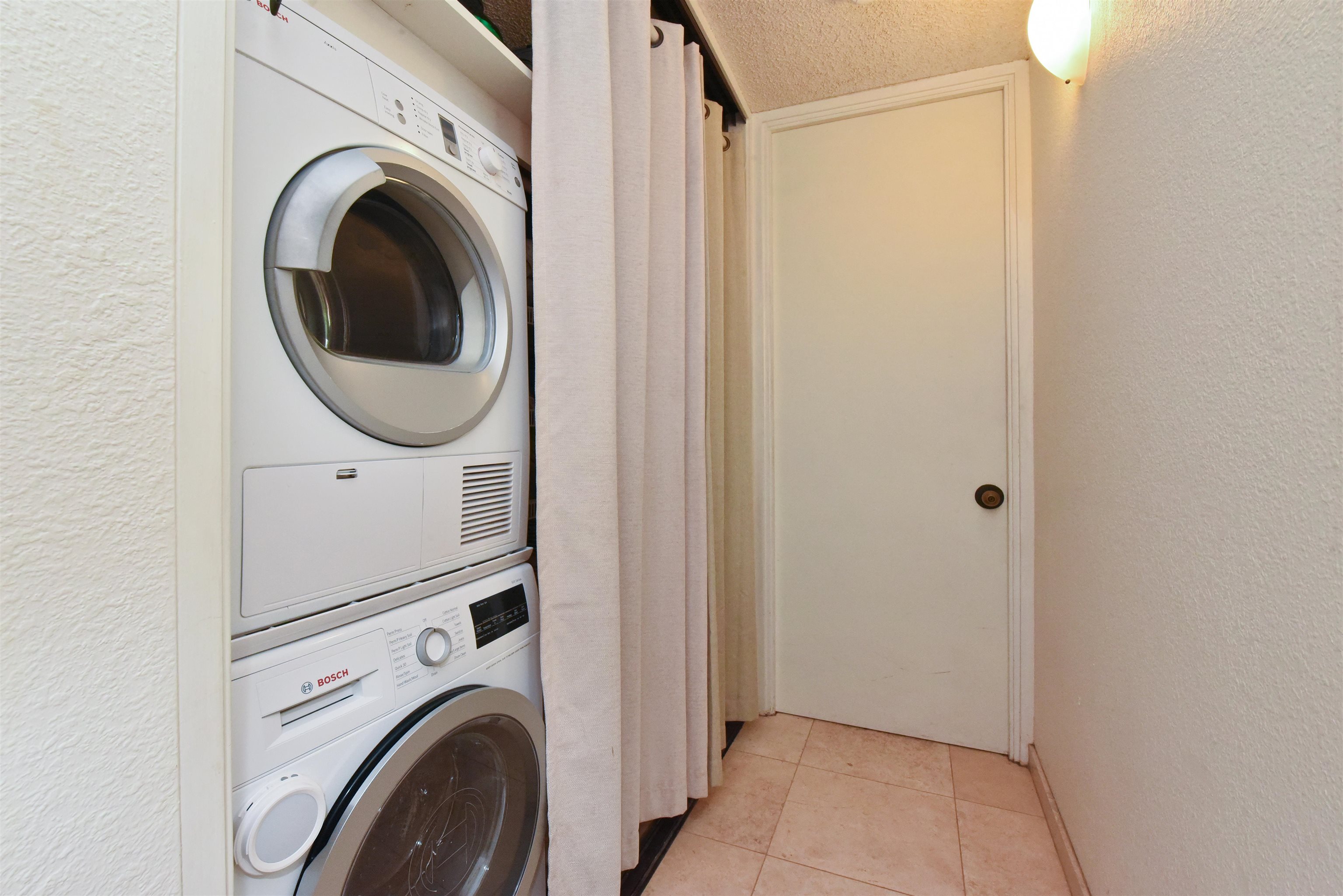 20 HAUOLI St Unit: 305