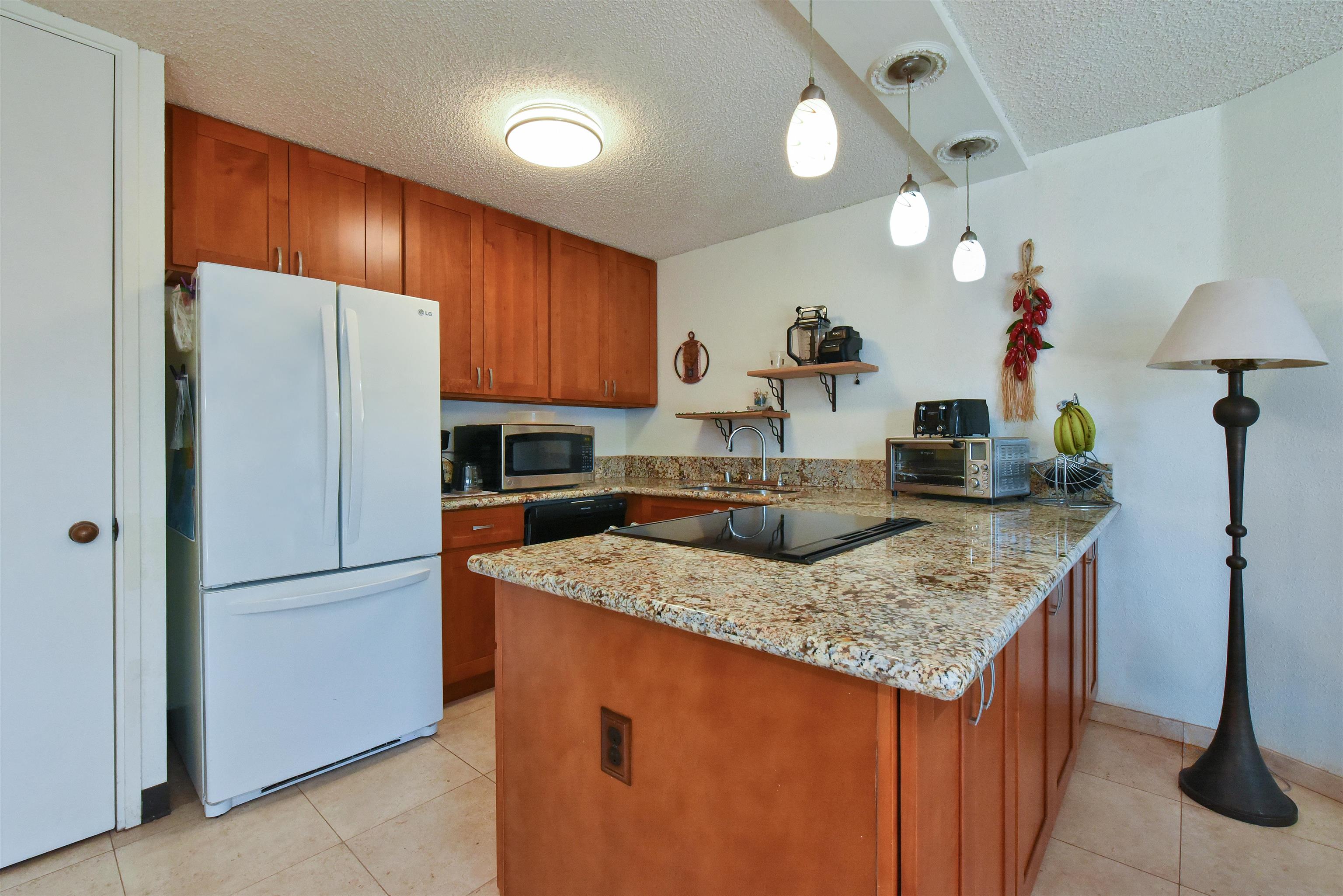 20 HAUOLI St Unit: 305