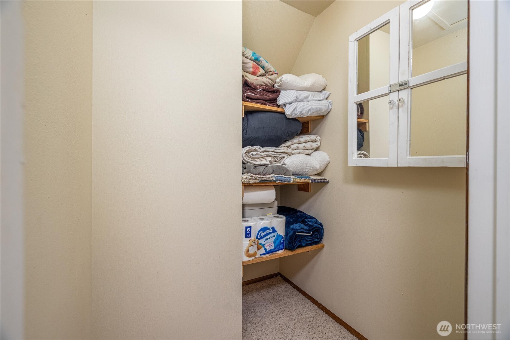 1933 Lake Crest Drive