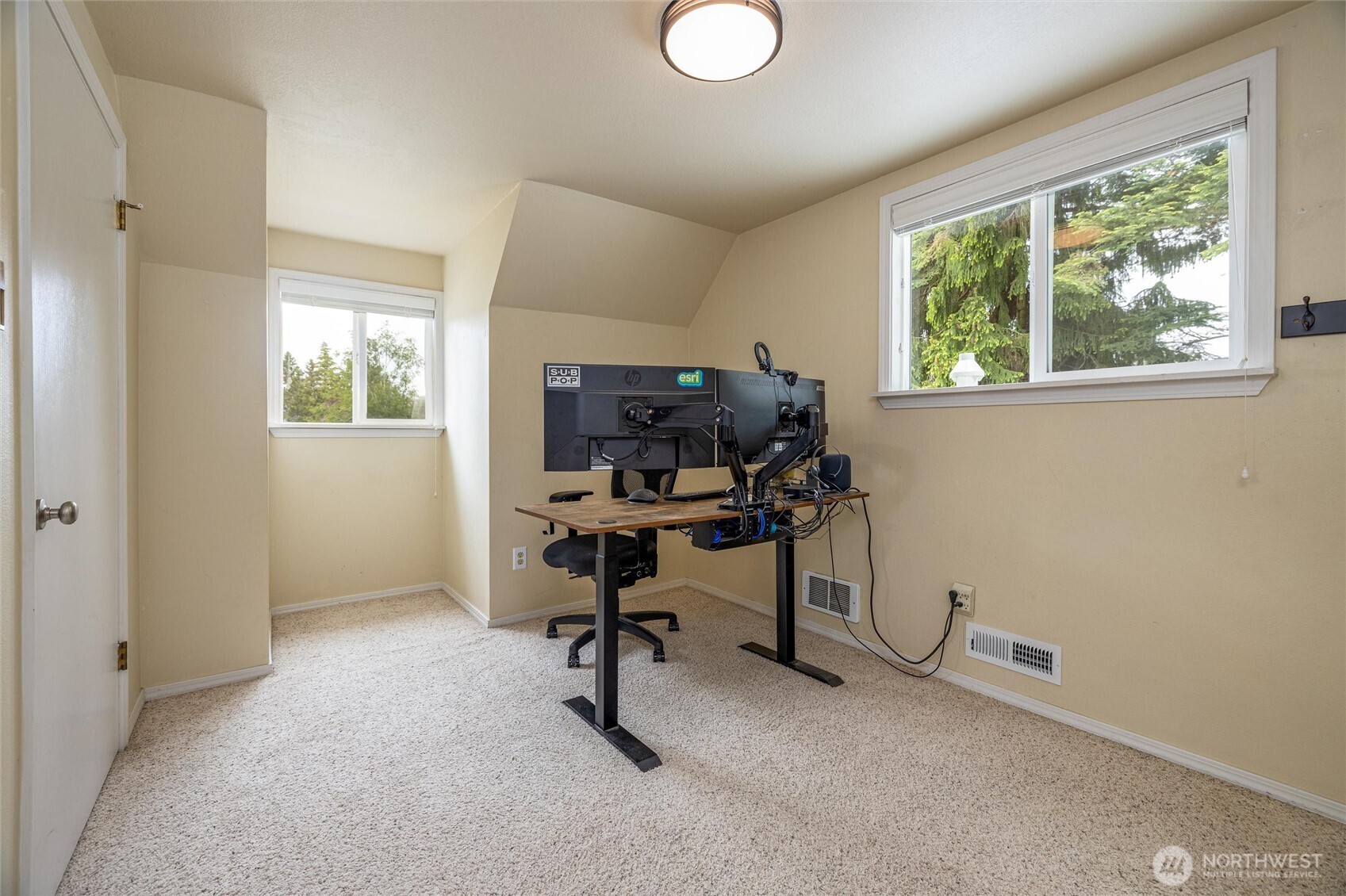 1933 Lake Crest Drive