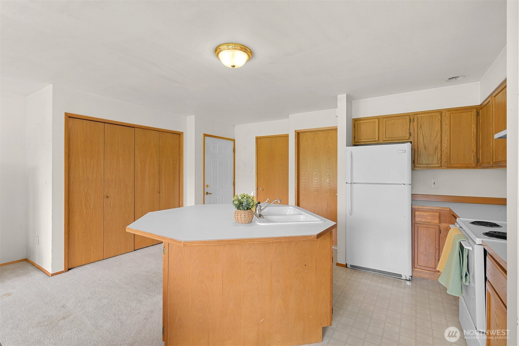 262 W Maberry Drive Unit: 102