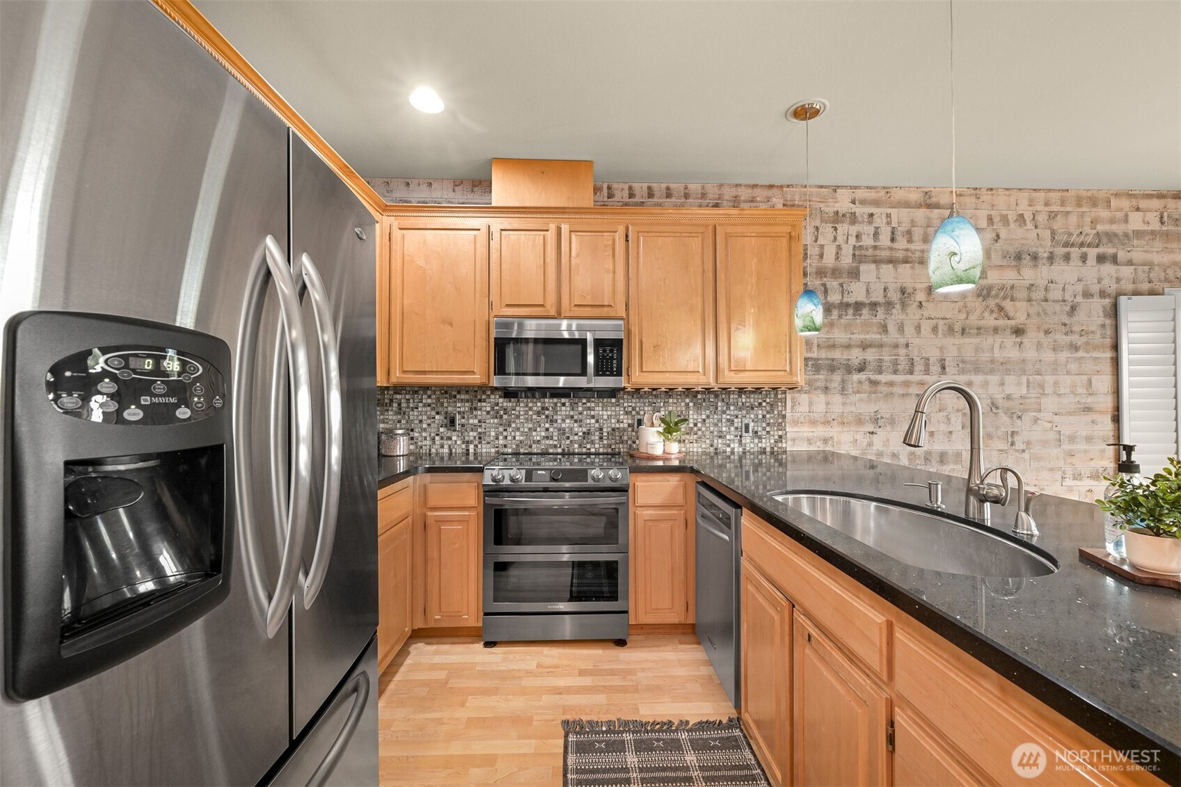 3121 Chandler Parkway