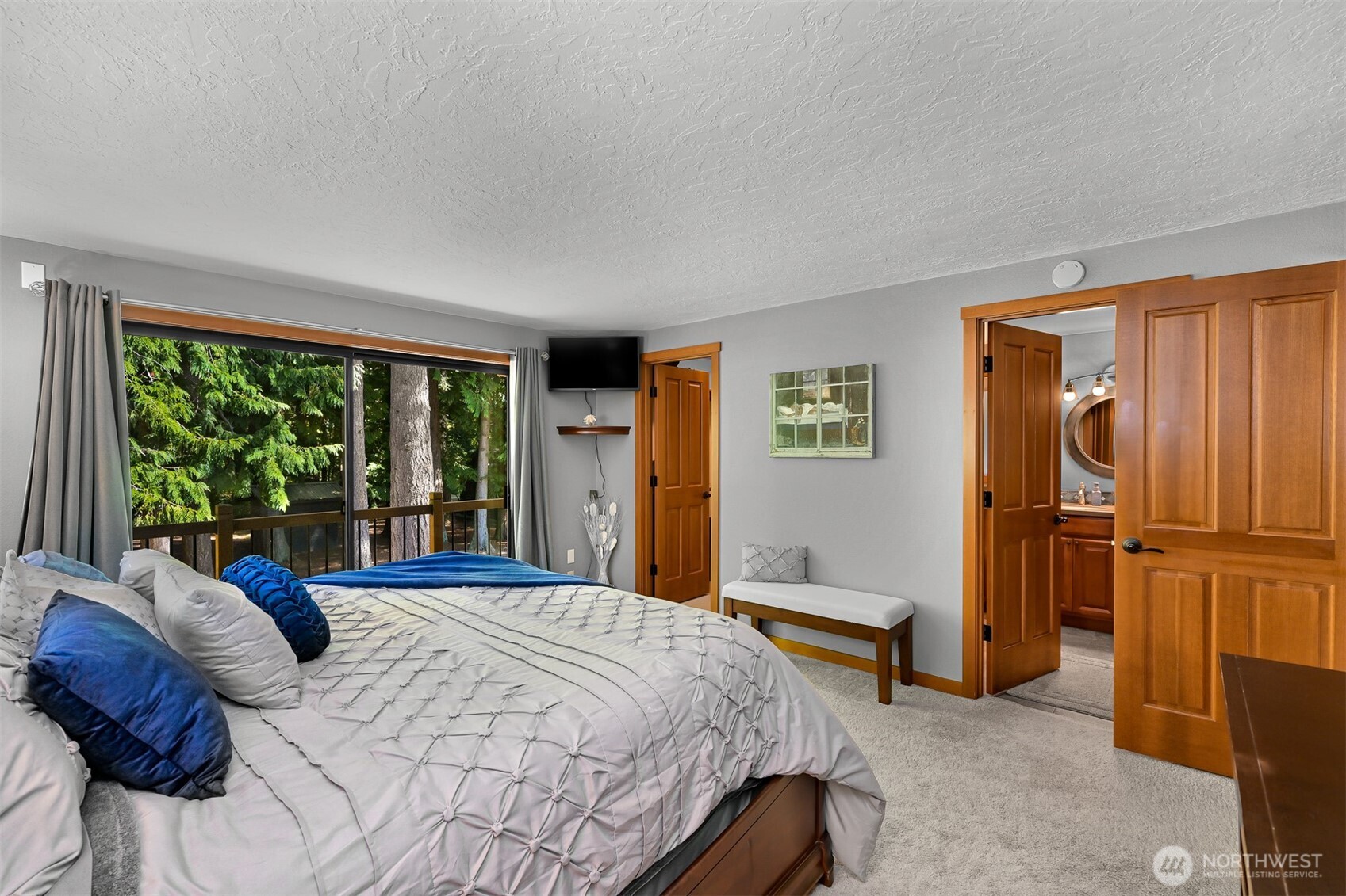 3504 Loomis Trail Road