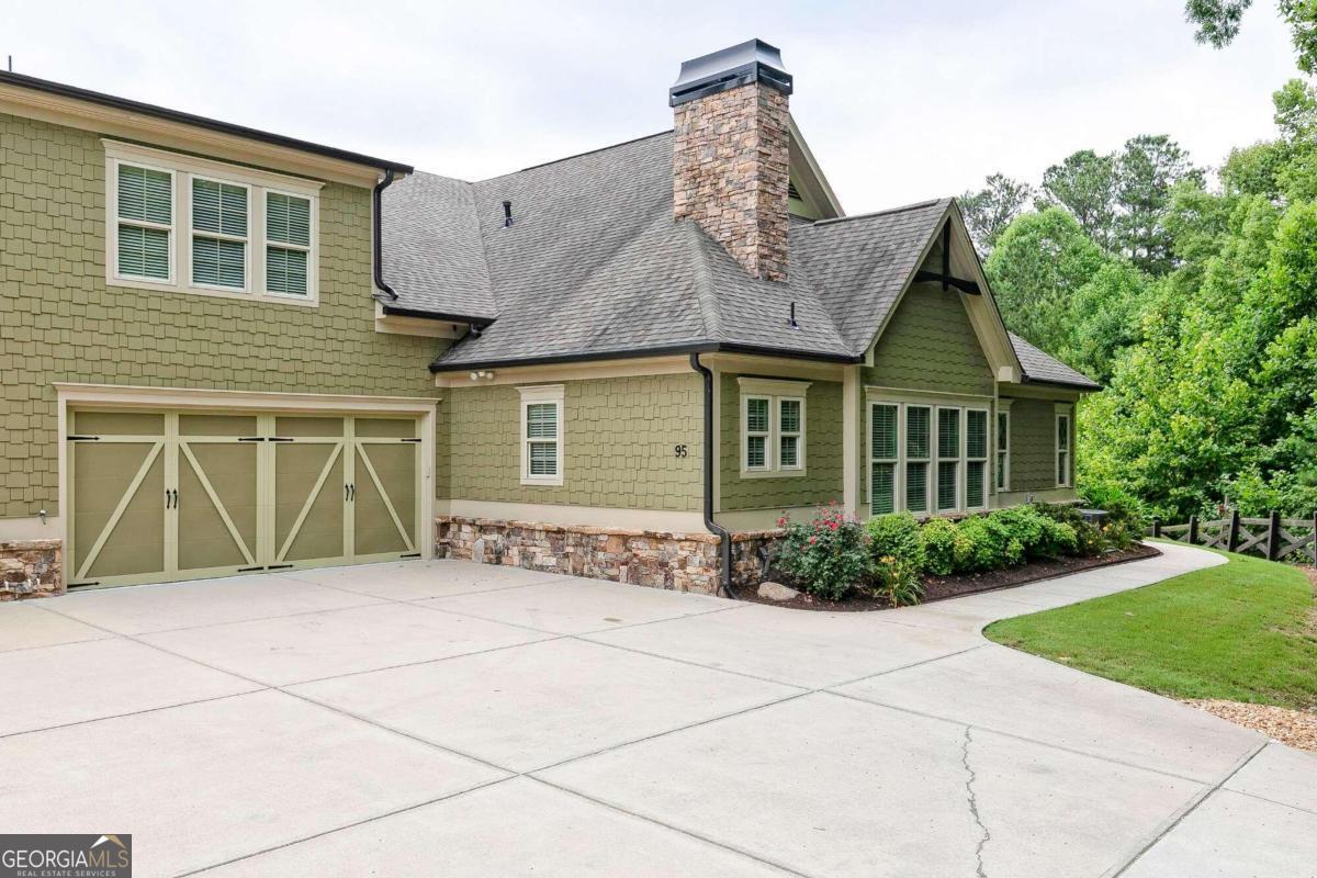 95 Cedarcrest Village Court