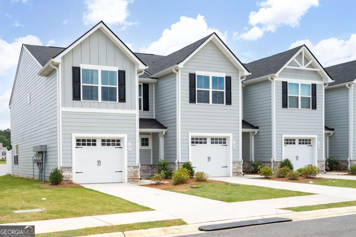 121 Chastain Drive SW