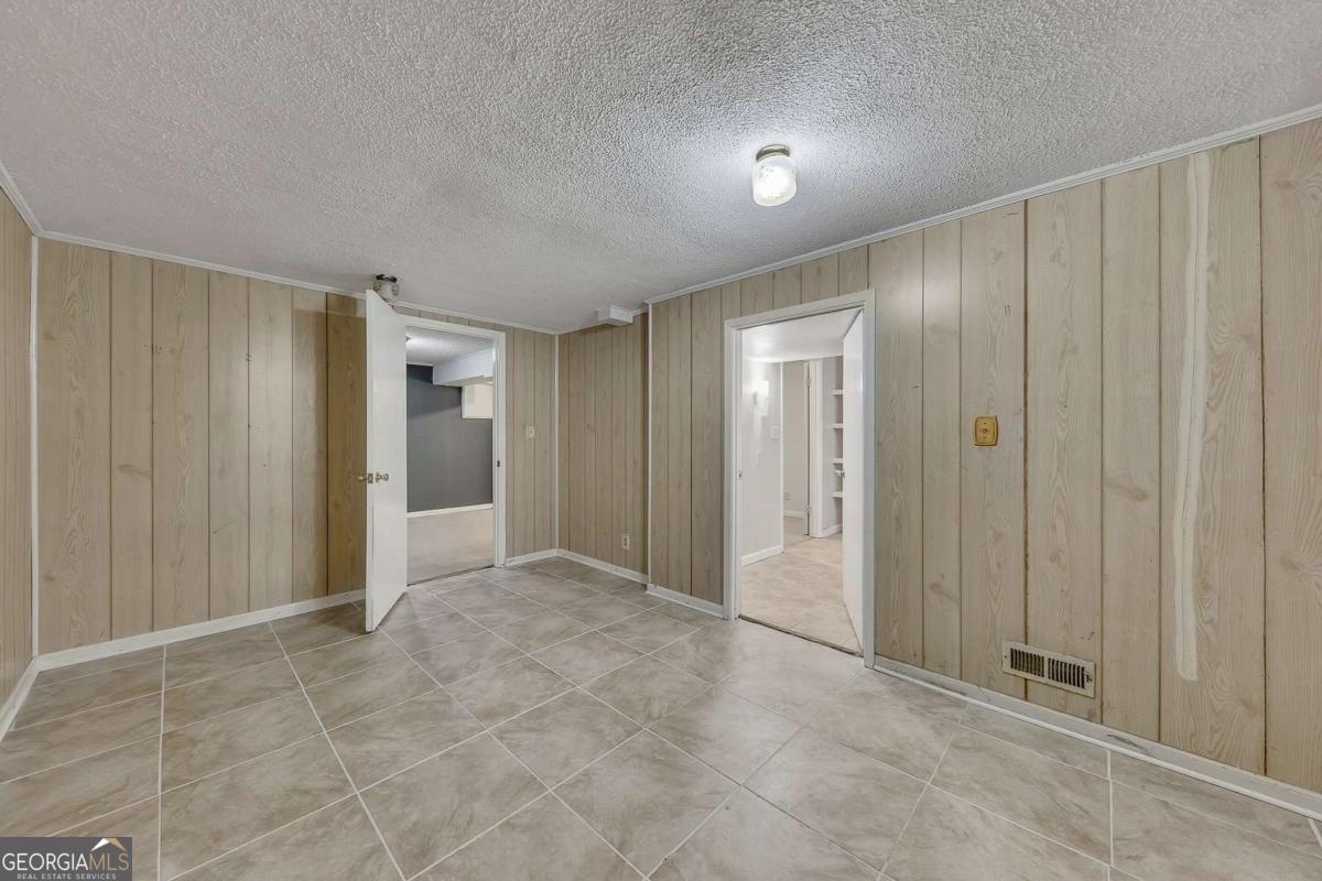 178 Castleair Drive NE